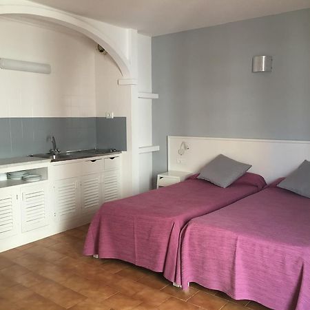 Sant Antoni de Portmany Apartamentos Orosol 2 By Typic Hotels מראה חיצוני תמונה