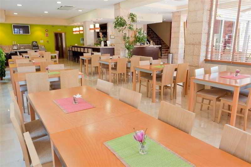 Sant Antoni de Portmany Apartamentos Orosol 2 By Typic Hotels מראה חיצוני תמונה