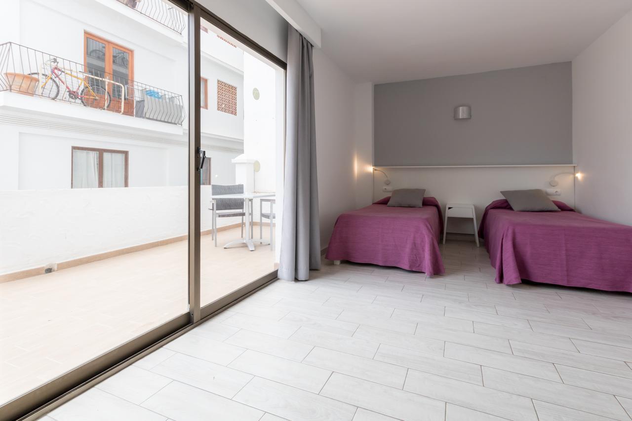 Sant Antoni de Portmany Apartamentos Orosol 2 By Typic Hotels מראה חיצוני תמונה