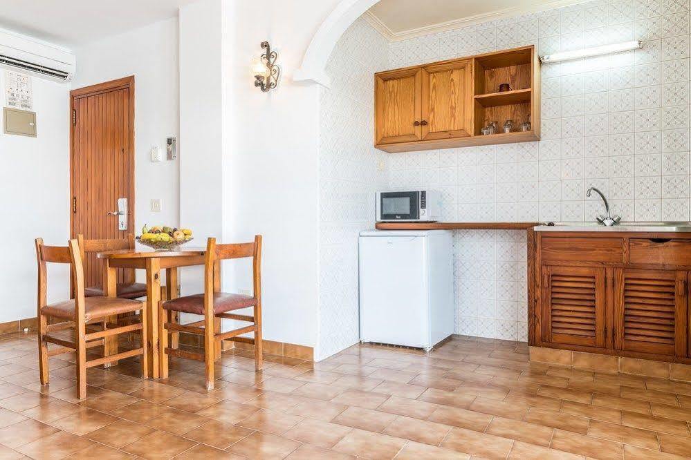 Sant Antoni de Portmany Apartamentos Orosol 2 By Typic Hotels מראה חיצוני תמונה