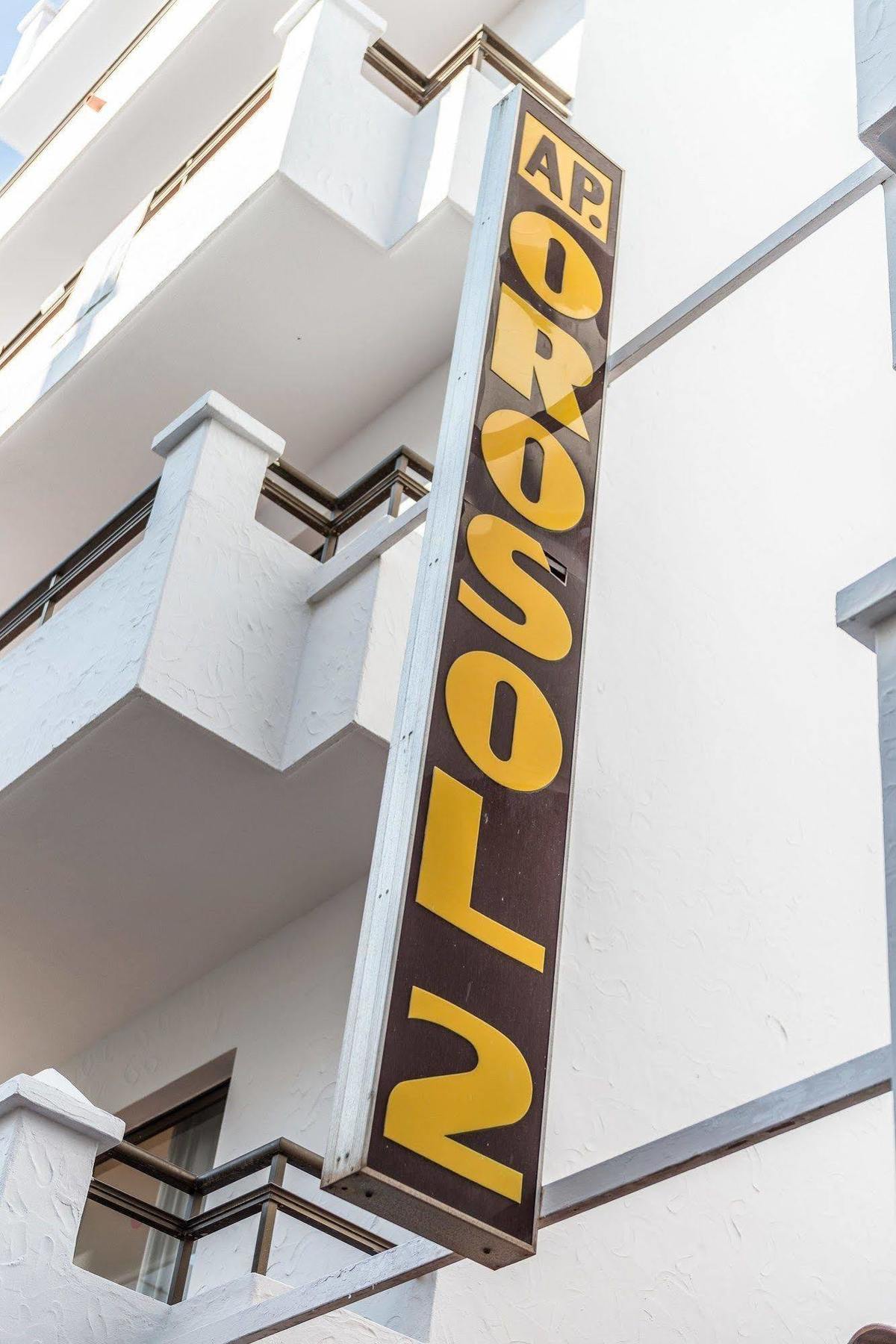 Sant Antoni de Portmany Apartamentos Orosol 2 By Typic Hotels מראה חיצוני תמונה