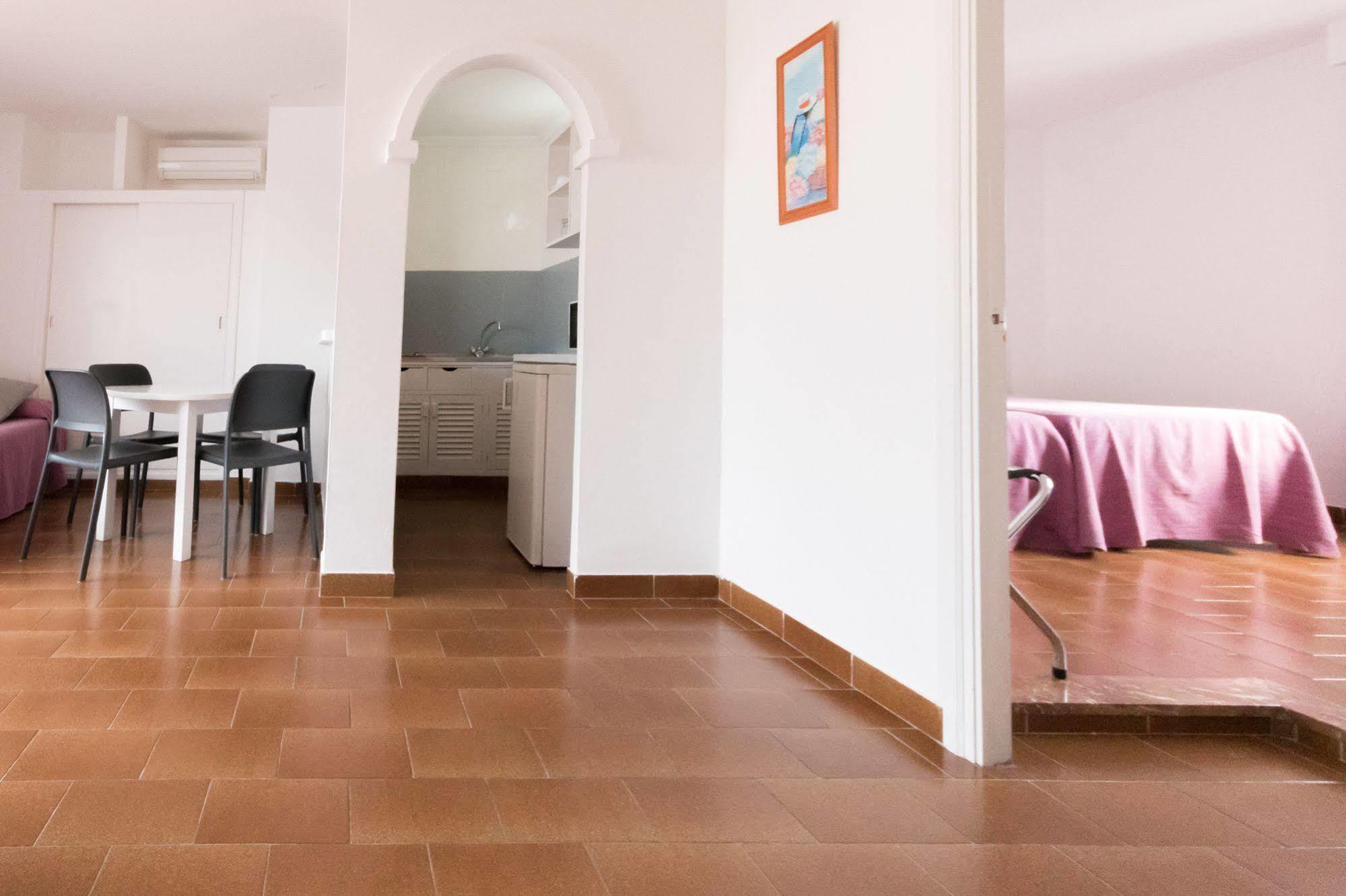 Sant Antoni de Portmany Apartamentos Orosol 2 By Typic Hotels מראה חיצוני תמונה
